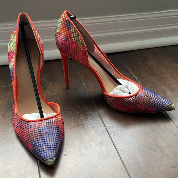 NEW- INC Kenjay Dorsay Colourful Pumps - Size 9 - Picture 2 of 10
